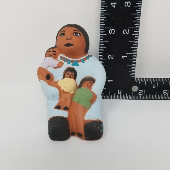 Acoma Storyteller Doll Three Children Native American Pottery Figurine Signed - Picture 12 of 16